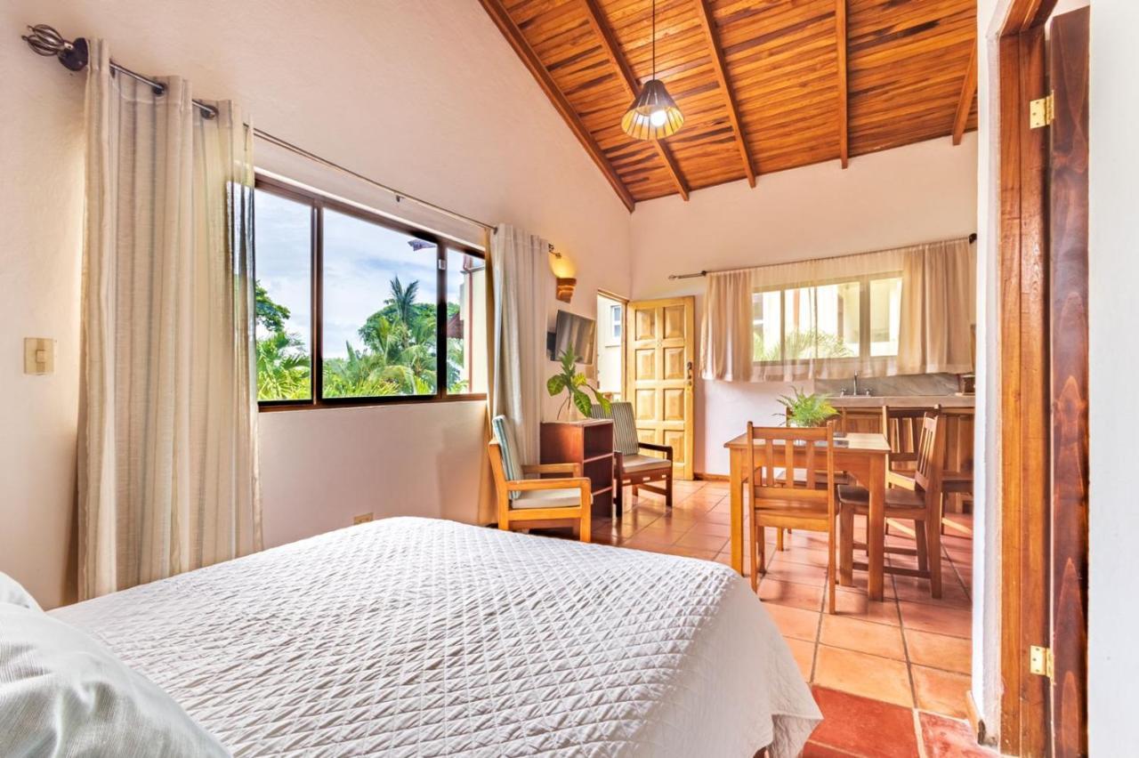 Ola Bonita Beachfront Apart Hotel Плайя-Эрмоса Экстерьер фото
