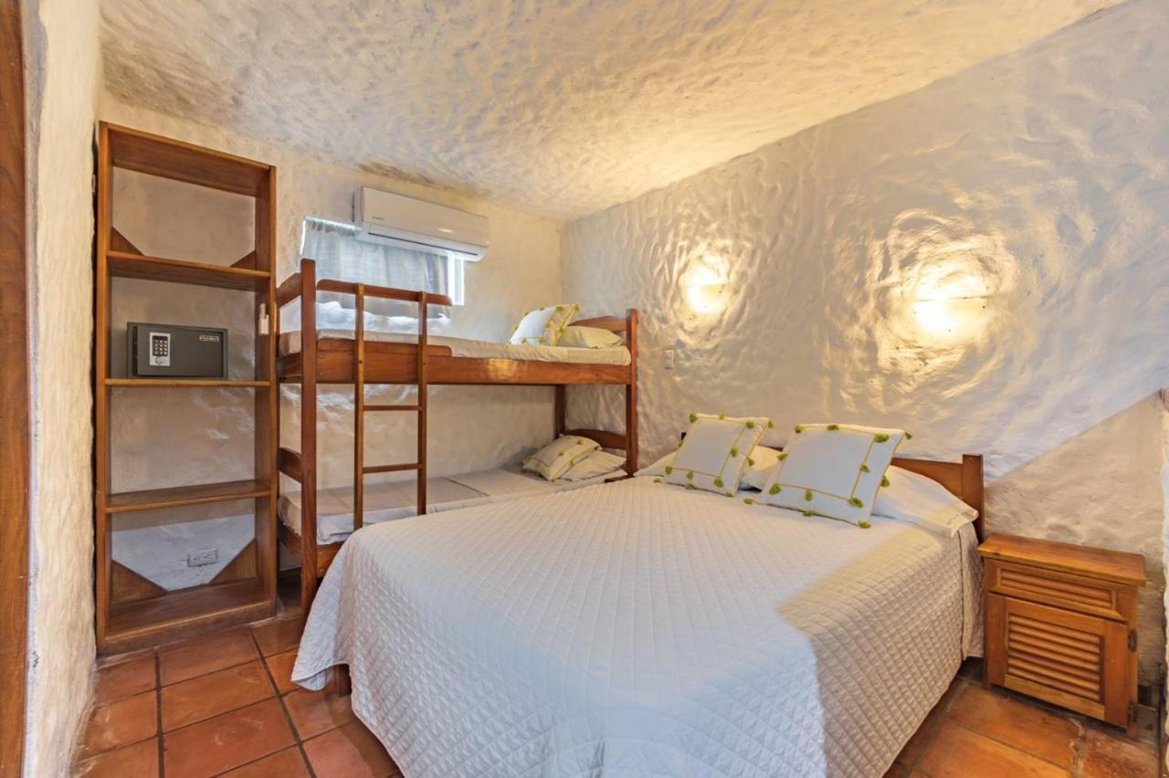 Ola Bonita Beachfront Apart Hotel Плайя-Эрмоса Экстерьер фото